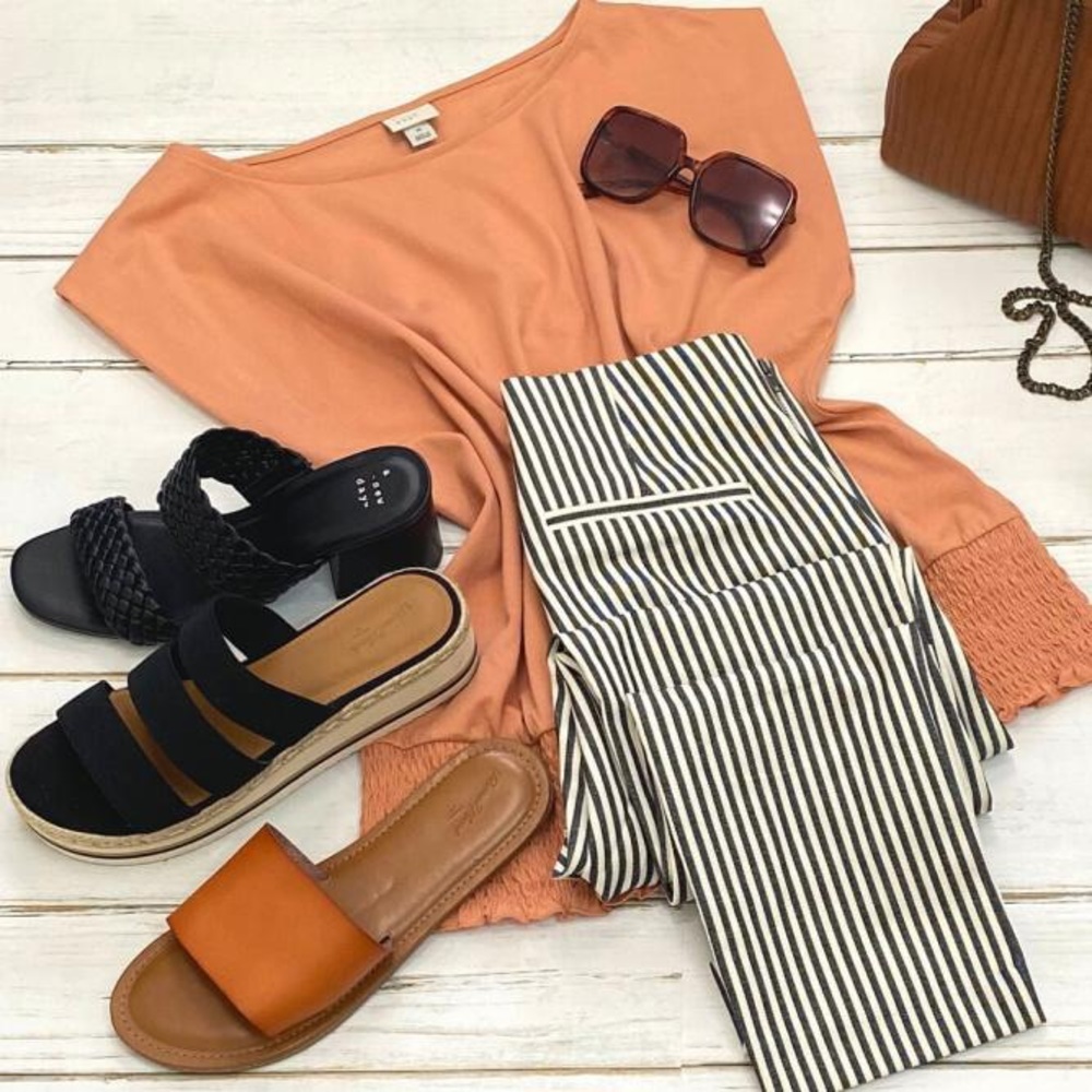 NWT High Rise skinny ankle pants